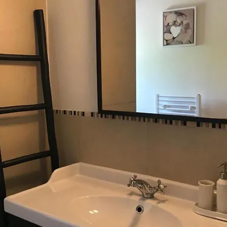 Σπίτι διακοπών Lush With Private Pool *