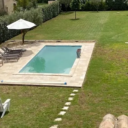 Peaceful Retreat In Hébergement de vacances *