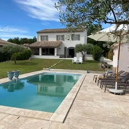 Holiday home Peaceful Retreat In