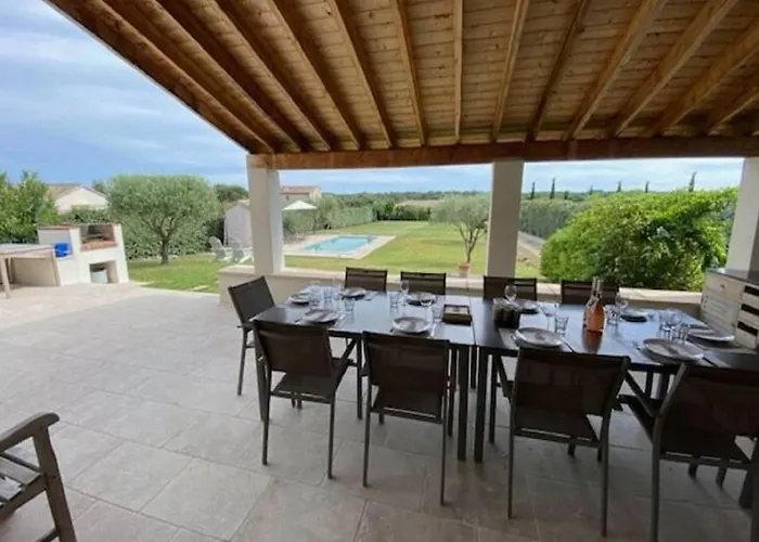 Peaceful Retreat In Ferienhaus *