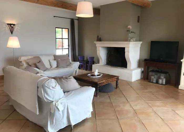 Peaceful Retreat In Ferienhaus *